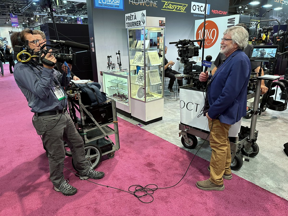 OCTAMASgear's tweet photo. Thanks to James Mathers, DCS Digitial Cinema Society, for coming by !
#cameraaccessories #cameragear #camerarig #cameraoperator #focuspulleratwork #cvptv #cvpgroup #xinegear #BandPro #16x9inc #arri #sony #canon #reddigitalcinema #nab #nab2023 #nabshow #digitalcinemasociety https://t.co/ZKzBfobG1g
