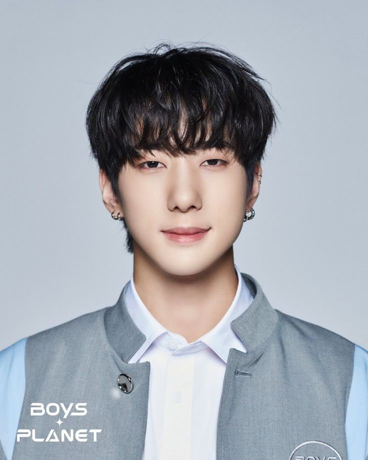__XX409's tweet photo. 와재밌어보여서후다닥해옴 다른사람만들기 https://t.co/ZvcAub3RvF