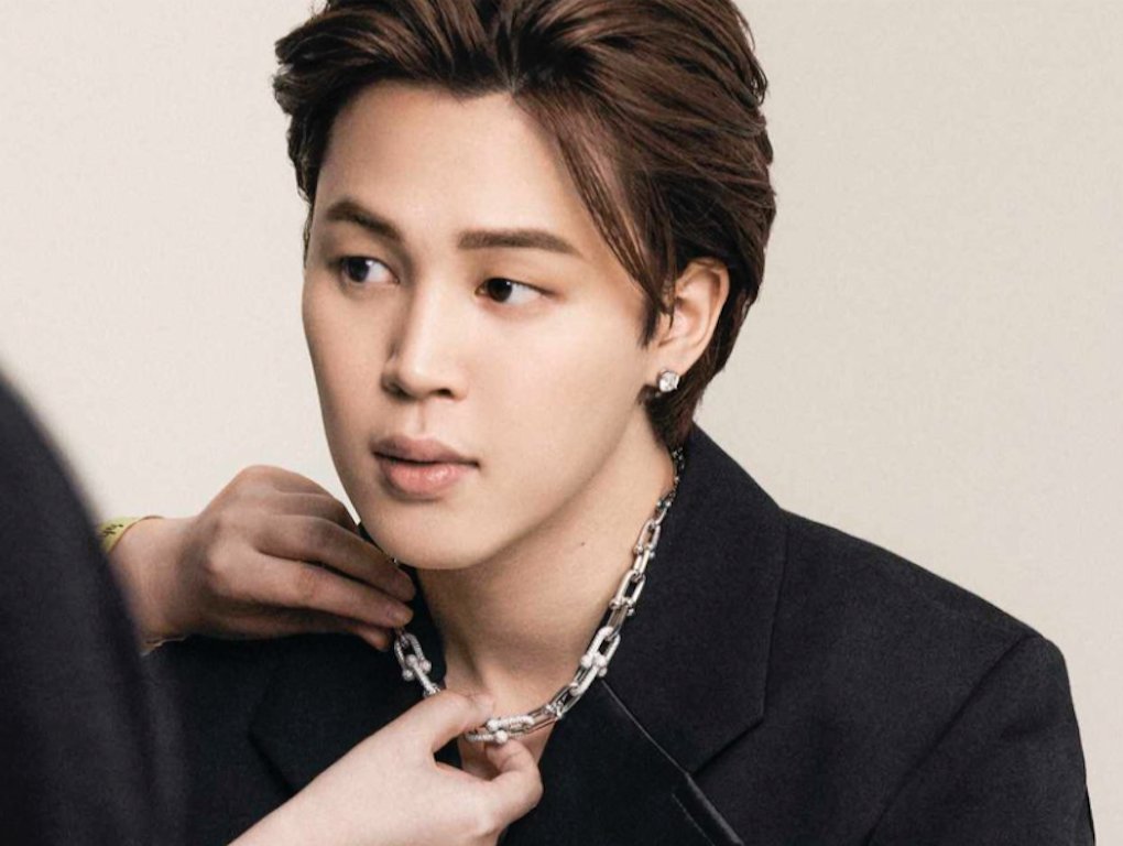 w4JgcUPQkTDdRiC's tweet photo. @WORLDMUSICAWARD @BTS_twt It shows the "absolute truth" is there, even if Billboard refuses to admit it and treats it as nothing.
Our Jimin's FACE is definitely stunning.
#Jimin
#FACE
#LikeCrazy
#SetMeFreePt.2 https://t.co/5HnzZ7bljl
