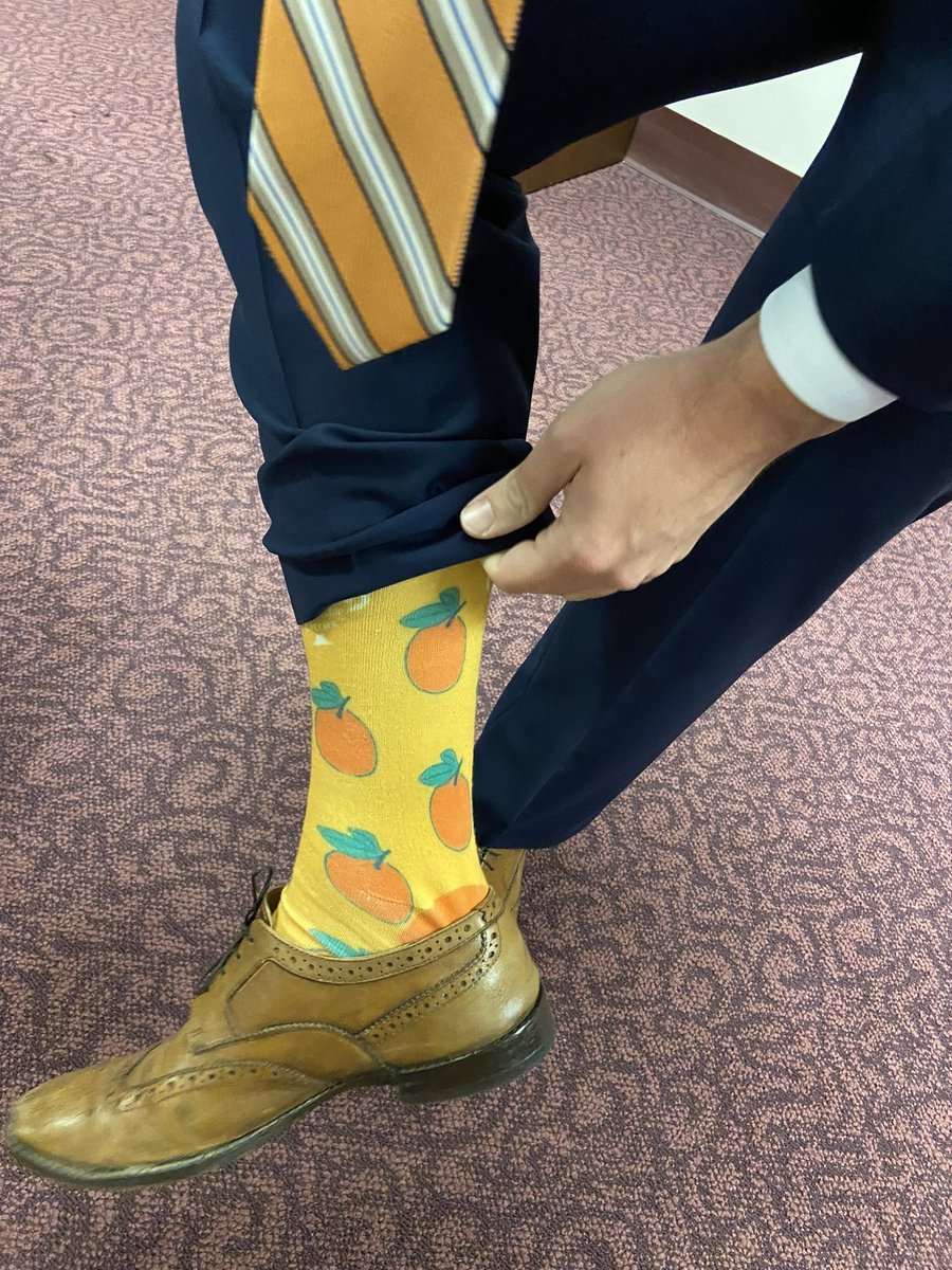 DanDaley's tweet photo. Rockin’ the FL Citrus socks today… #DrinkOJ #NoPulp https://t.co/BRpfsnuu6u