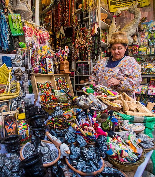 in_the_pan's tweet image. Things I, Latine woman of color, got to include in my MotW one-shot, to a table of all white cis-men, as the Story Teller last weekend at @RollIniCon in the Netherlands