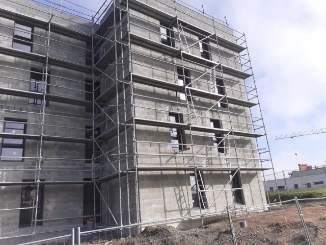 Spiebatignolles's tweet photo. [CŒUR D’OUVRAGE #LieuxDeVie]

Place à l'habitat inclusif intergénérationnel !

Fin du gros œuvre de la résidence du Val de Moine à Cholet, réalisée par Spie batignolles immobilier et destinée à accueillir des seniors et des personnes en situation de handicap moteur dès 2024. https://t.co/tukHayIJyn