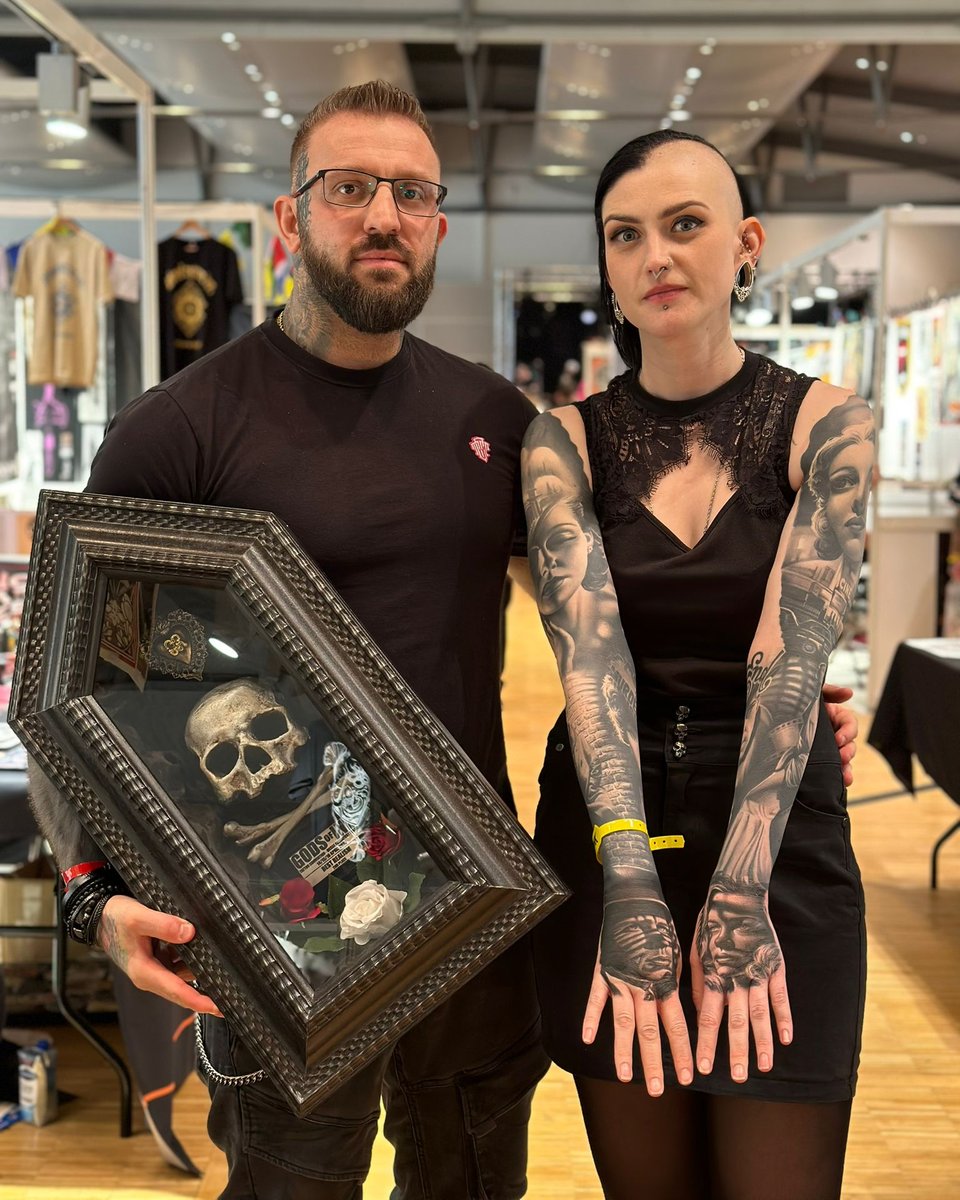 These sick black & grey sleeves from @yarson_tattoo with Killer Ink tattoo supplies & @worldfamousink Limitless earned him 2nd Best Realism at Gods of Ink!

#tattoo #tattooartist #tattooconvention #godsofink #worldfamouslimitless