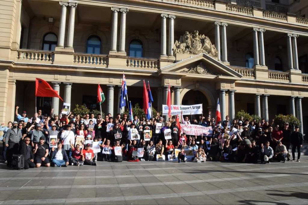 Derek_Htet's tweet photo. An anti-coup revolutionary protest against Myanmar's junta somewhere in Australia by pro-democracy Myanmar expatriates and Australian activists.

#2023Apr17Coup #WhatsHappeningInMyanmar https://t.co/lxto9iXuOF