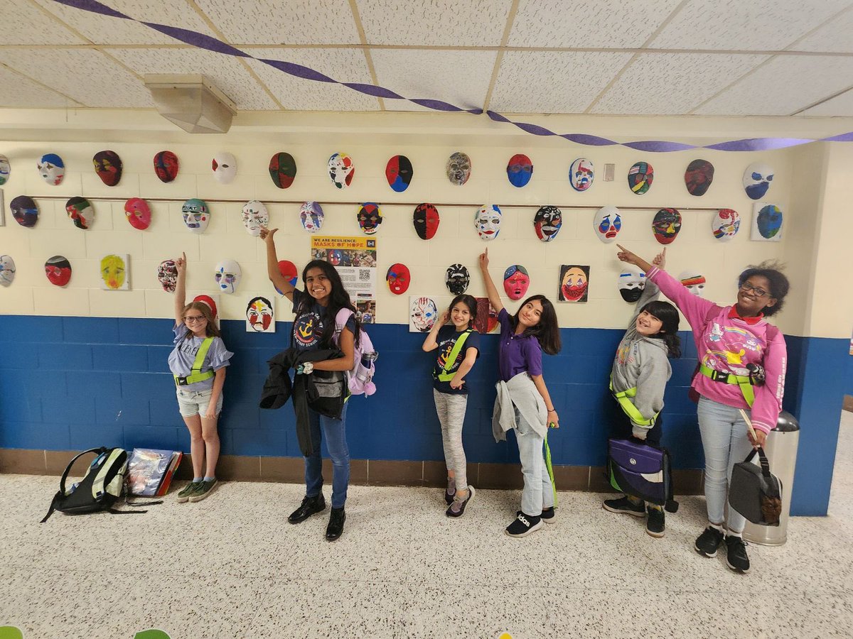 KidsRank's tweet photo. Thai week, parents visit an exhibition of their @DuvalSchools Anchor Academy Elementary students’ #MasksofHope project for their #MonthoftheMilitaryChild celebration. https://t.co/iT91dxKIps