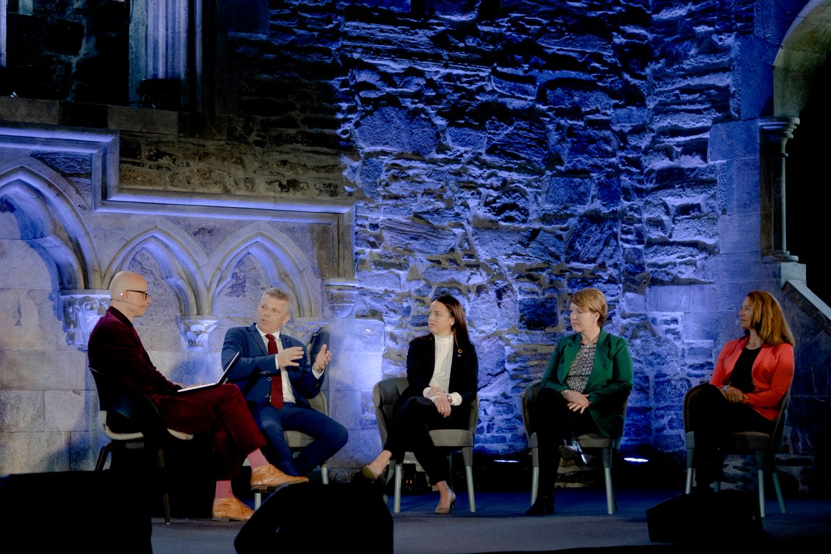 oceanpanel's tweet image. Dive into Norway's #OneOceanWeek conference in Bergen, focusing on sustainable marine management &amp;amp; #OceanPanel efforts. 

👇🌊
bit.ly/43AamLS

📸: @Paul_S_Amundsen