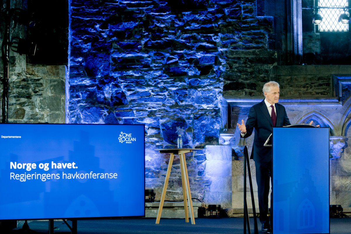 oceanpanel's tweet image. Dive into Norway's #OneOceanWeek conference in Bergen, focusing on sustainable marine management &amp;amp; #OceanPanel efforts. 

👇🌊
bit.ly/43AamLS

📸: @Paul_S_Amundsen