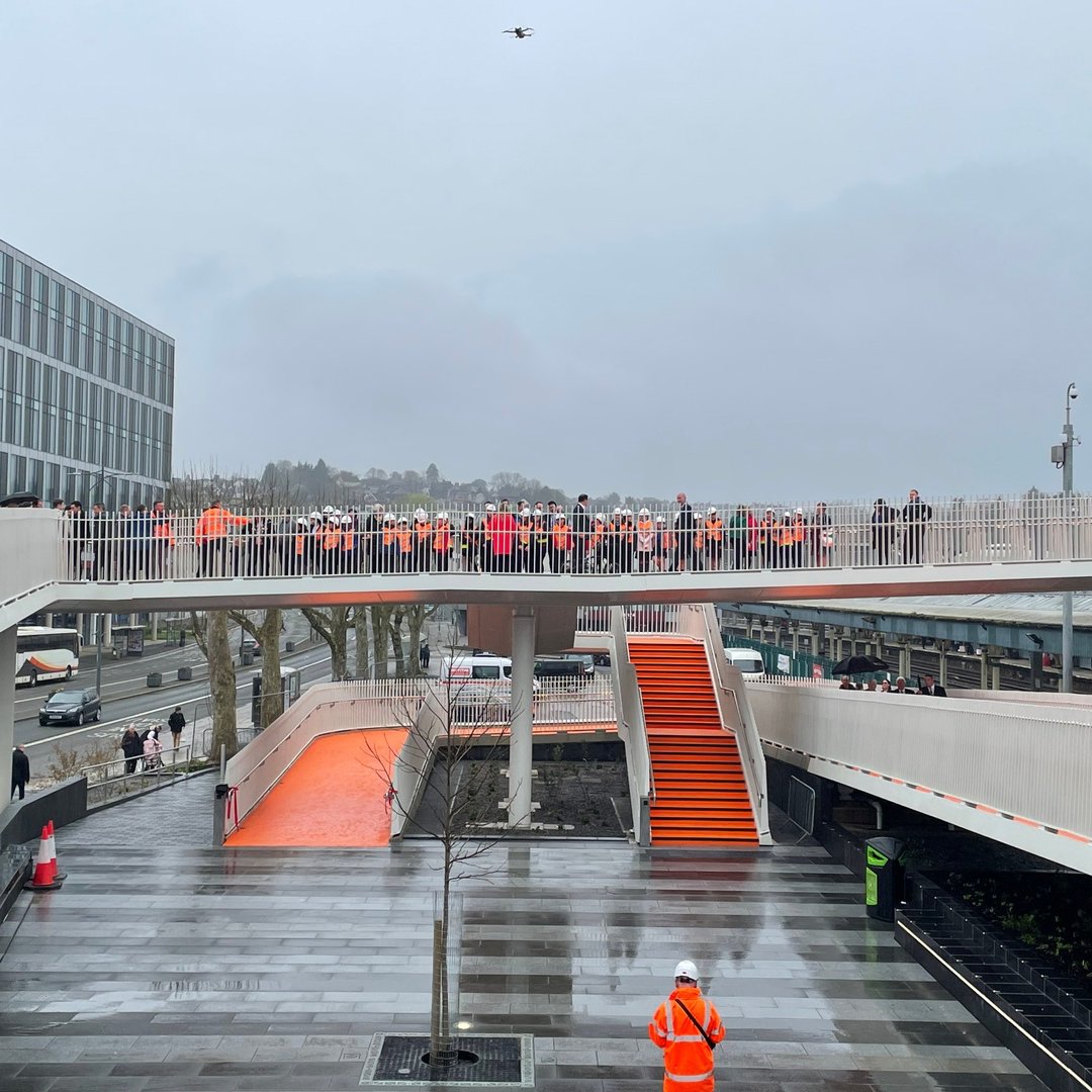 AlunGriffiths_'s tweet photo. Exciting news! Newport Devon Place footbridge is now officially open to the public, providing a safer and more accessible passage from Newport City Centre.

Well done to the site team involved in the planning, construction, and installation of the new footbridge. https://t.co/ILOsKV8naO