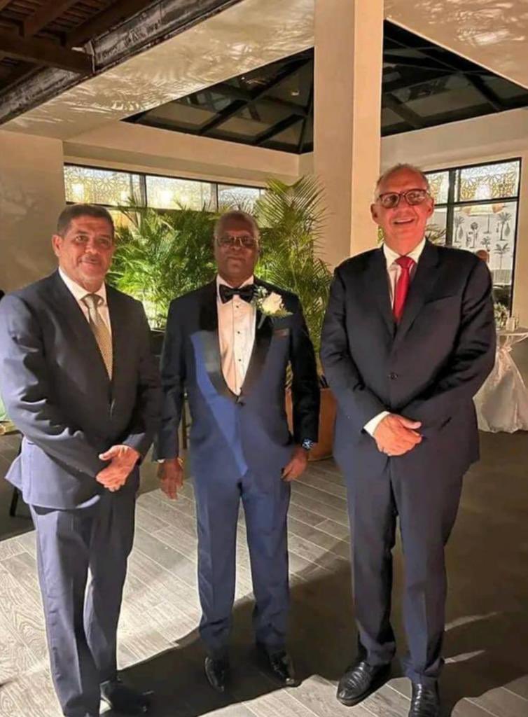 nouweanbayo's tweet photo. #LuisAbinader protege a sus aliados #haitianos involucrados en las pandillas y el asesinato del presidente #JovenelMoïse #Haiti  Vea los siete nombres en las listas de #EstadosUnidos y #Canadá que no ha sancionado. @VinicioSenador @AbelMartinezD @ListinDiario #BINUH #OAS #CARICOM https://t.co/xi2nqrITYt