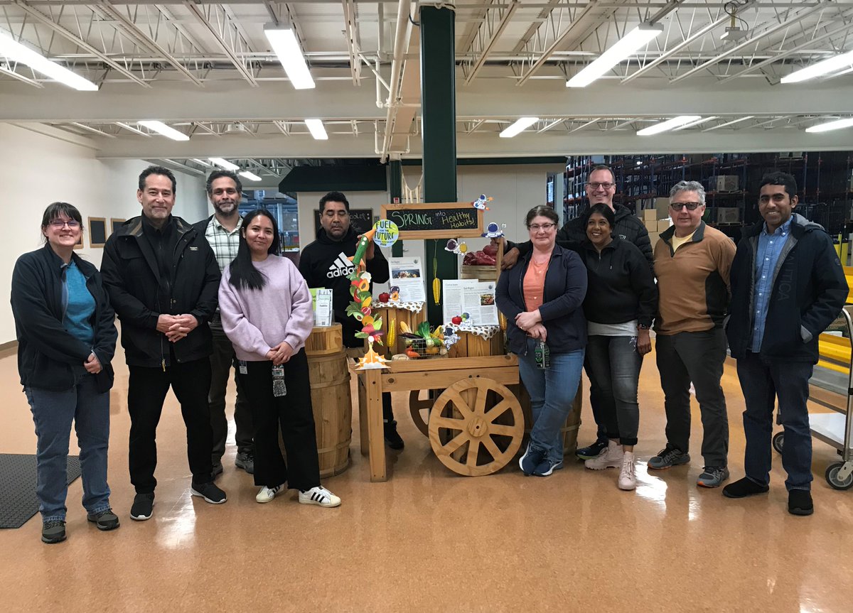 onsemi's tweet photo. National Volunteer Week is here and onsemi is pitching in with multiple events scheduled at offices across the country.
Our East Greenwich team got in on the action early by donating their time at the @RIFoodBank. Get inspired and join the movement!
#weAREonsemi #GivingNow https://t.co/fnnpXyO9ay