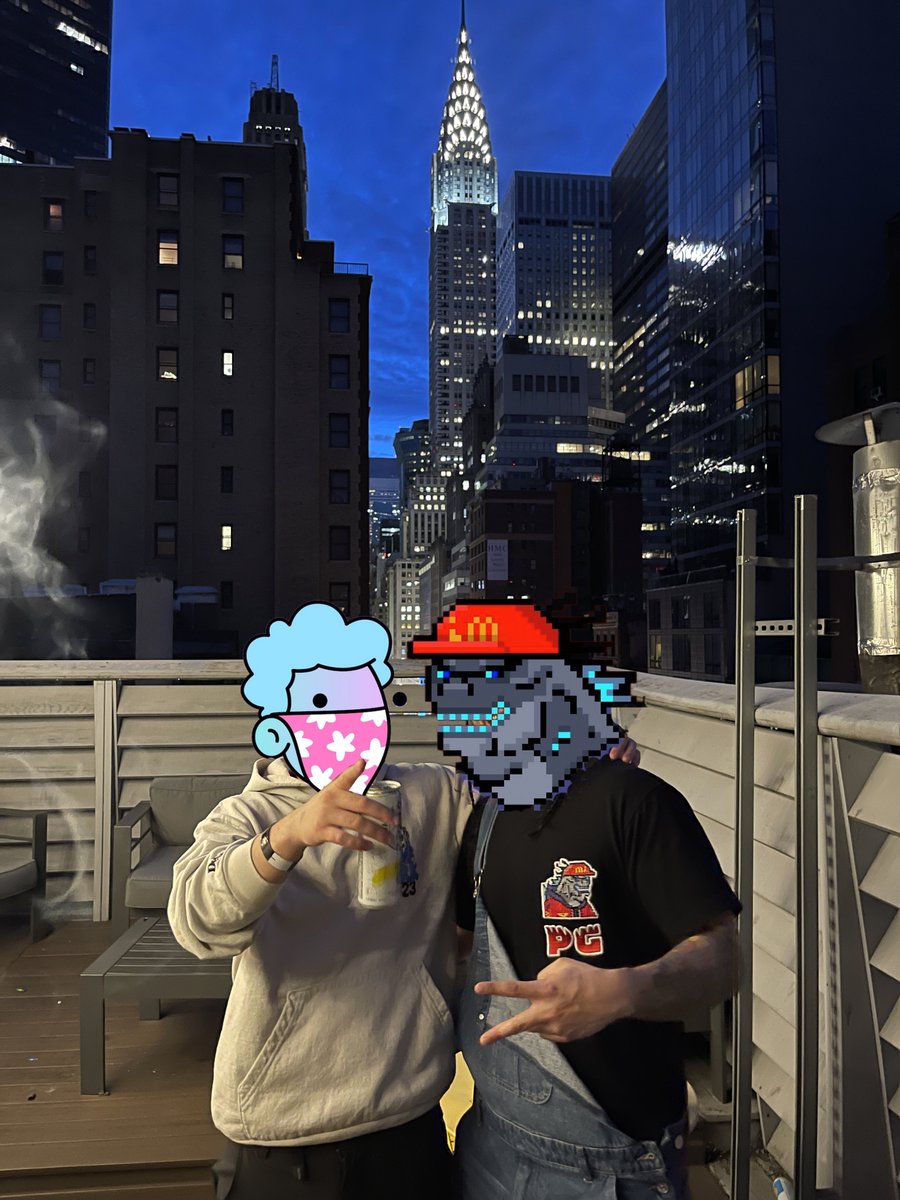 sav2222_'s tweet photo. They say it’s about the friends you make along the way..

If that’s true I’m Rich… but it would be nice to not be broke 🙃

🗽🥂NFT NYC 2023 was so much fun, just wish I could’ve got more pics with everyone https://t.co/qeMTl2WtR3