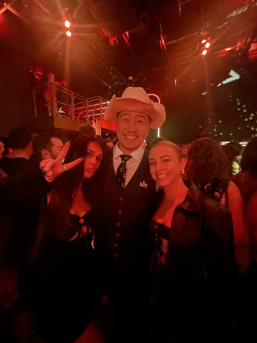 LarryChiang's tweet image. Baseball

I will train AI to go into baseball theory and mens hardball theorems such as #cs183bullpen #cs183PQRST 

Madness that my human IQ of 488 has barely scratched the surface via 130,000 #insideBaseball ‘tweets’

#ch9 
#ch11
#ch10, #ch14 #ch1. #ch2 #ch8 #ch4