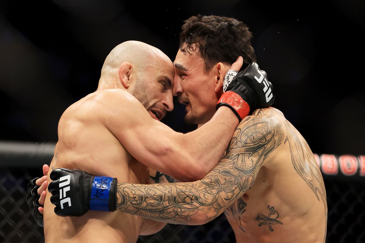 mmamania's tweet image. Alex Volkanovski has urgent plea for Max Holloway: ‘Get out of my division! Stop beating up my contenders!’ mmamania.com/2023/4/17/2368…