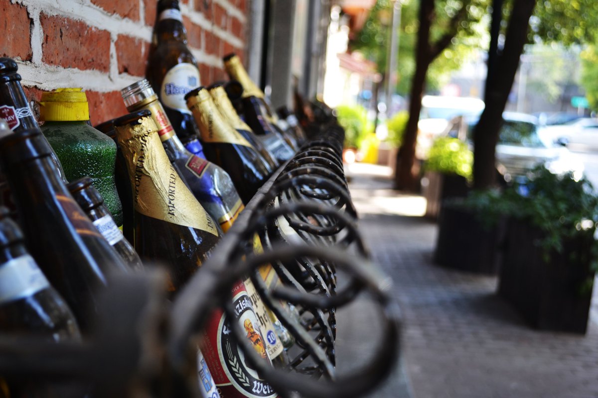 Nikon D3100 34mm
f/5.0 1/40 ISO100