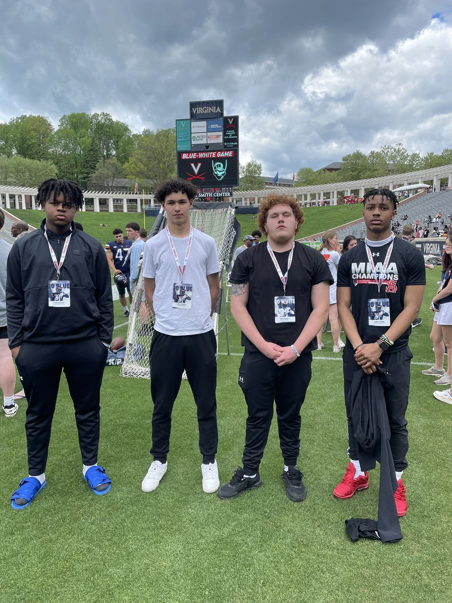 Thank you all for showing Jahmeer the love &amp; I was really happy to see the love towards the prospects I brought down
J. Shipps <a href="/10kShipps/">Jayden Shipps</a> 
C. Moyers <a href="/Cymoney52/">Cyer Moyers</a> 
B. Buchanan 
D. Mitchell <a href="/_DestinMitchell/">Destin Mitchell</a> 
Biggs (8th grade)

<a href="/CoachSintim/">Clint Sintim</a> <a href="/coachdowning1/">Kevin Downing</a> <a href="/CoachChrisSlade/">Chris Slade</a> <a href="/CoachCCox/">Curome Cox</a>