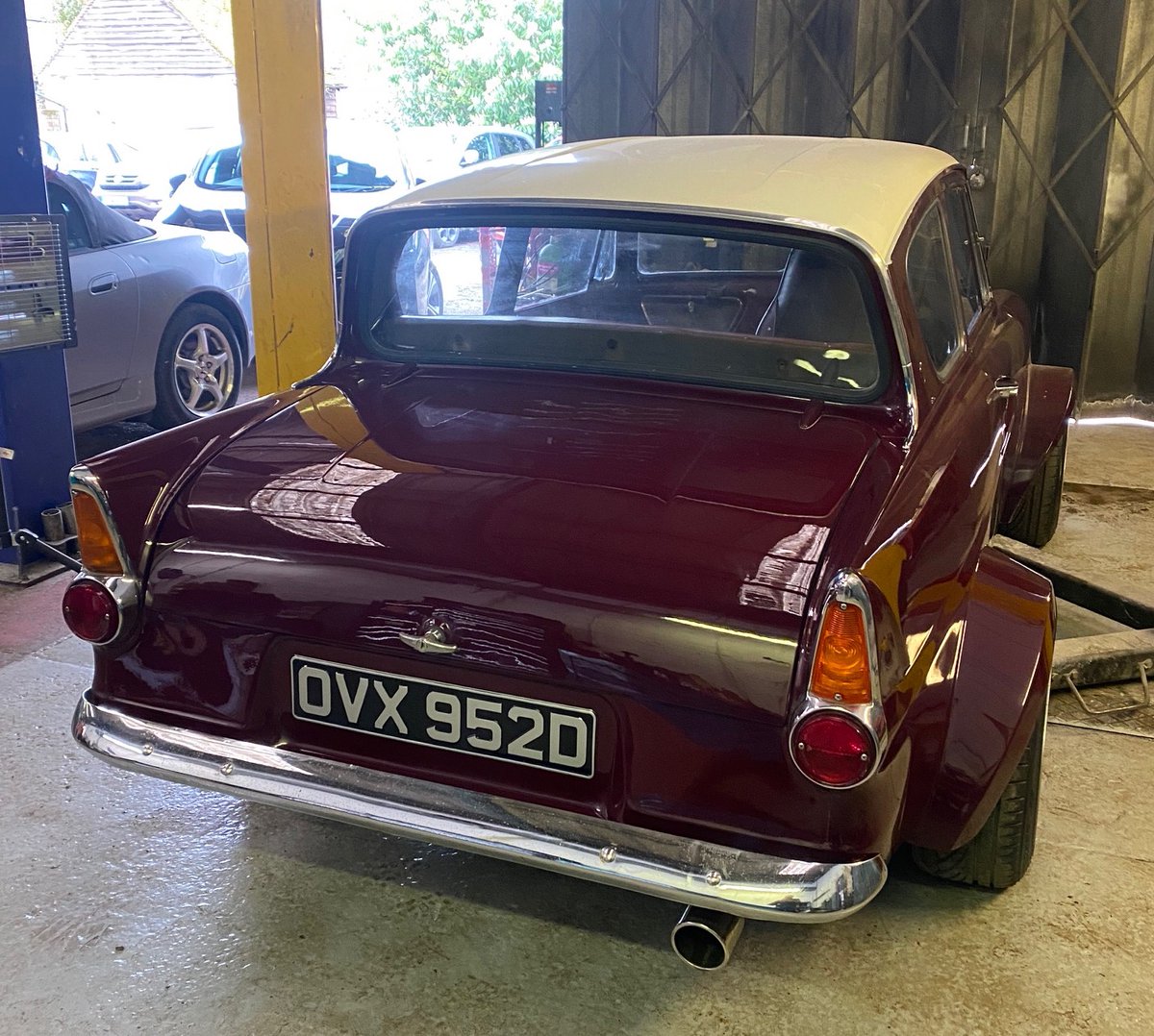 BarnsideMotors's tweet photo. Rob builds an Anglia Mod https://t.co/cRpvXvSGve