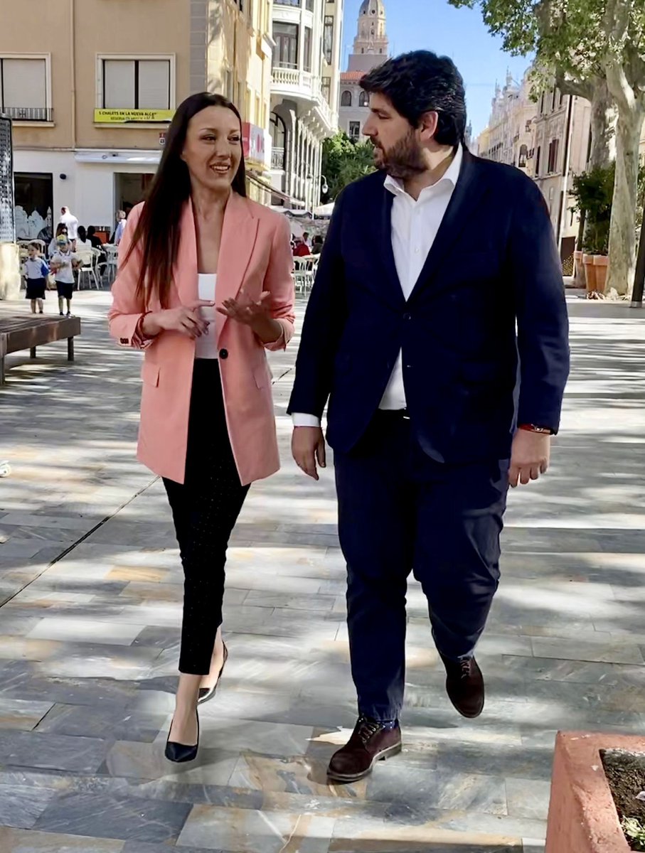 Agradecido a <a href="/carmen_conesa/">Carmen Conesa</a> por unirse al proyecto del <a href="/ppopular/">Partido Popular</a> como número 2 de la candidatura regional <a href="/PPRMurcia/">PP Región de Murcia</a>, una clara muestra de su compromiso por hacer más y mejor #RegióndeMurcia.