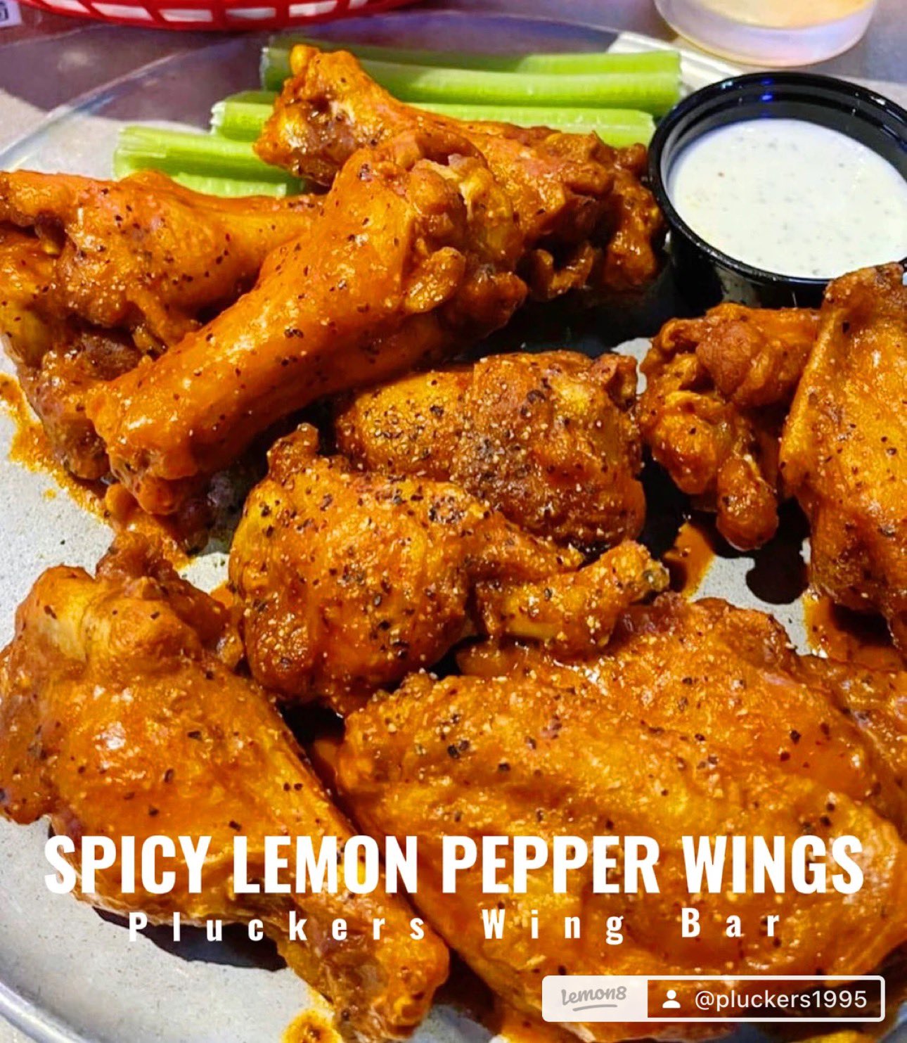 Total 95+ imagen pluckers wing bar Viaterra.mx