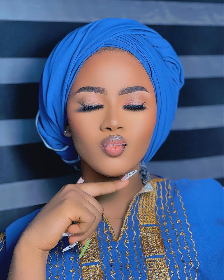 _Bathma's tweet photo. Wallahi I'm serious if you're truly love me comment your work and phone number🙏 https://t.co/trEIDDXu4V