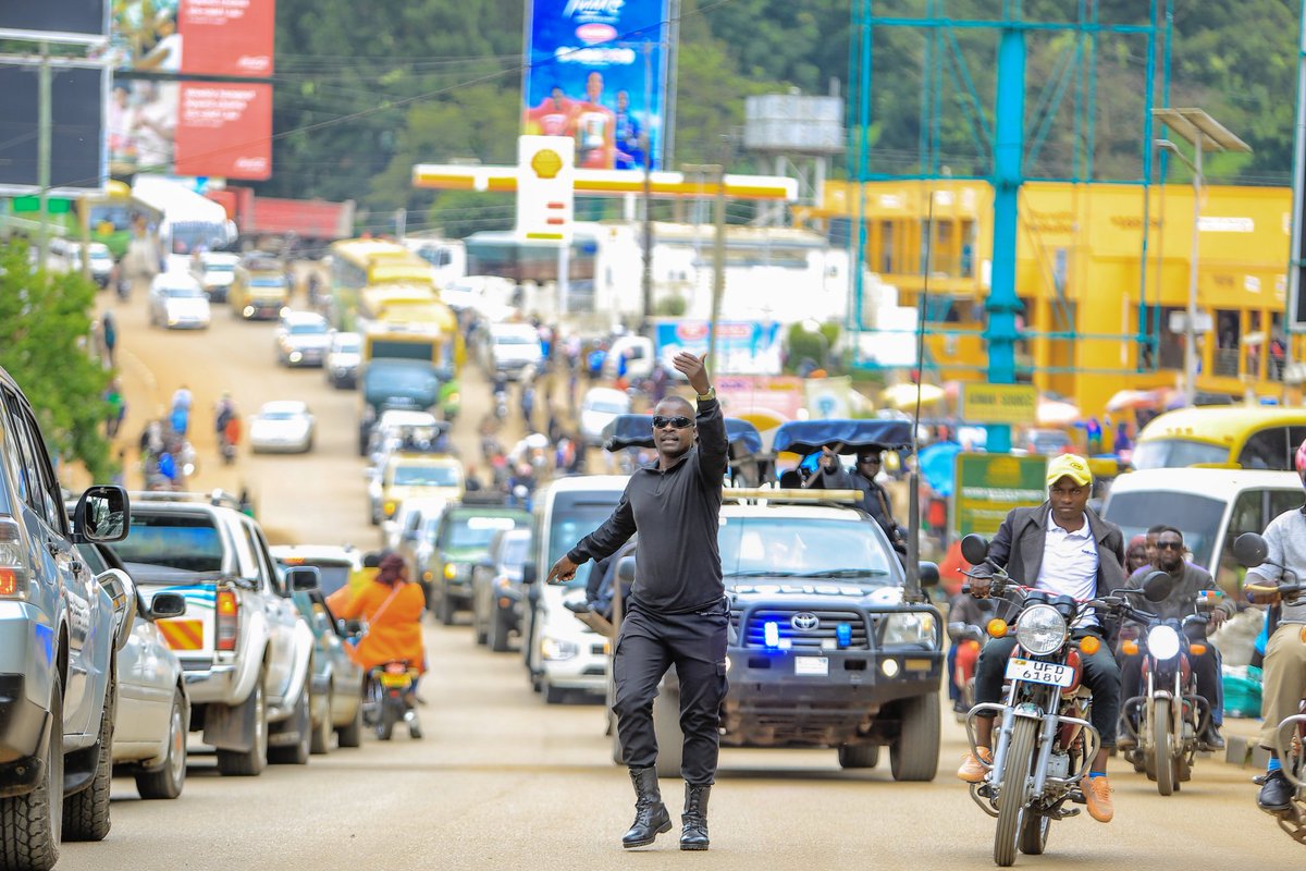 marvinmiles256's tweet image. #ExploreWest campaign to promote domestic Tourism this is how we rocked #fortportal the #tourismcity