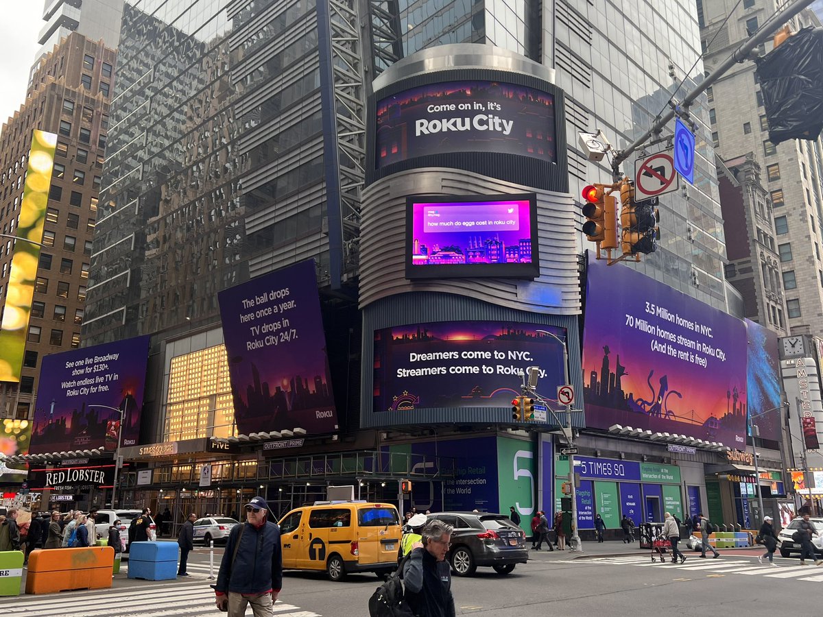 srsaul04's tweet photo. #RokuCity 🤝 New York City 

We’ve launched a new billboard campaign ahead of @Roku’s NewFront. Come check it out at 5 Times Square! https://t.co/VN8pYhUGjg