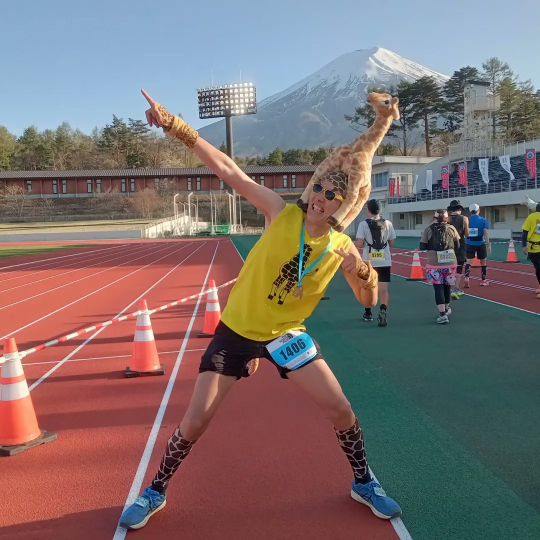 RunningGiraffe_'s tweet photo. チャレンジ富士五湖118km🗻
不安いっぱいのスタートでしたが、結果最高に楽しめました🦒 https://t.co/pBjq2rwkkE