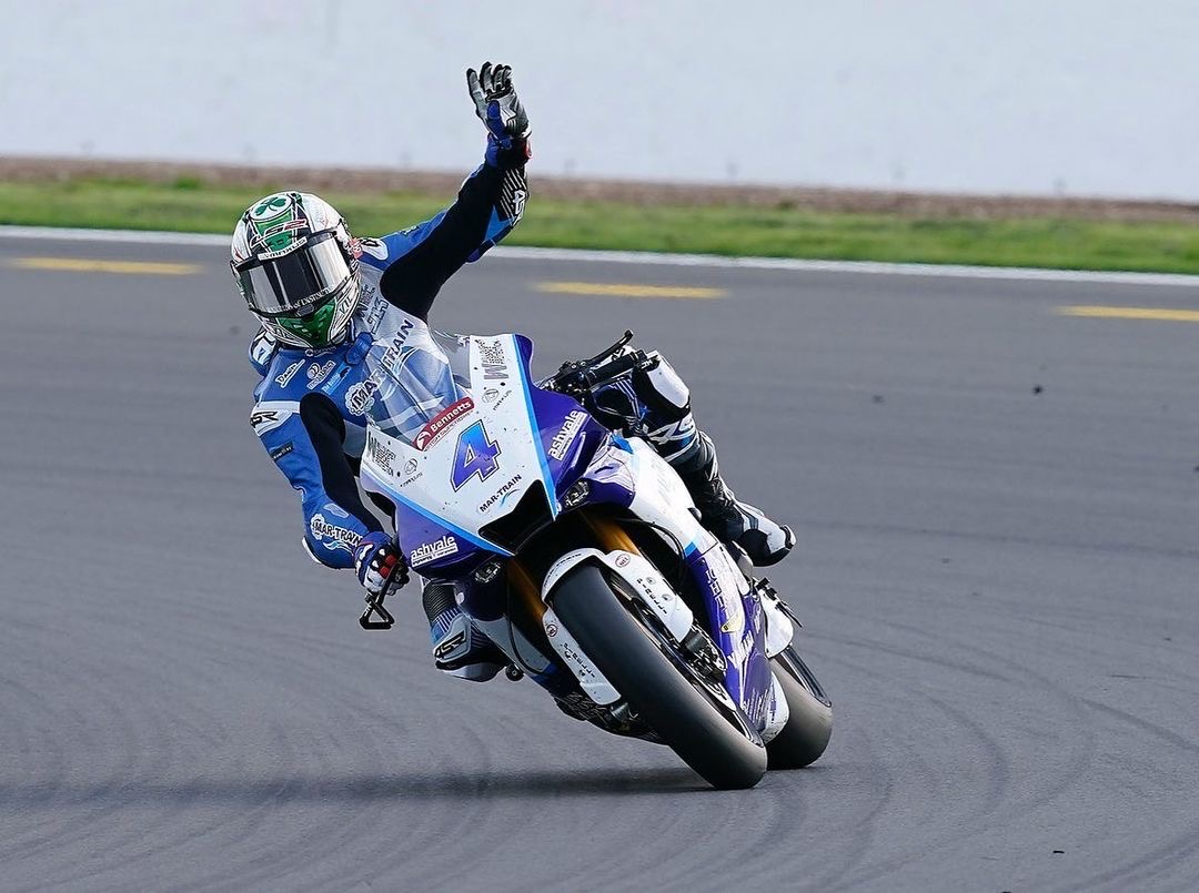 ReactiveParts's tweet photo. #Superstock reigning Champ @JackKennedy14 is running @LighTech_Racing ๐ this time Kennedy is contending in the #superbike class on the @Mar_trainRacing #Yamaha #R1
Parts available at https://t.co/WEUCATbYxd - the official UK distributor
#bsb #reactiveparts #yamahar1 #wer1 https://t.co/XsRiFBtLnr