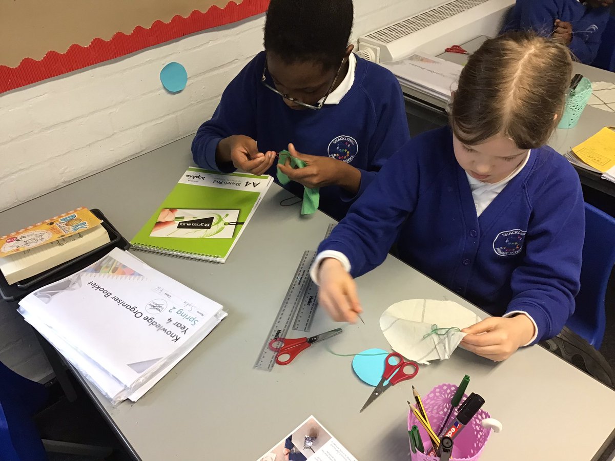 MissCallanan4's tweet photo. @ShacklewellE8 In 4W we also made our very own lamps in DT (Spring 1) and Pouches in Spring 2. 

Thank you to the families for bringing in resources for the students to use to create these pieces. https://t.co/nbRoeAzZIB
