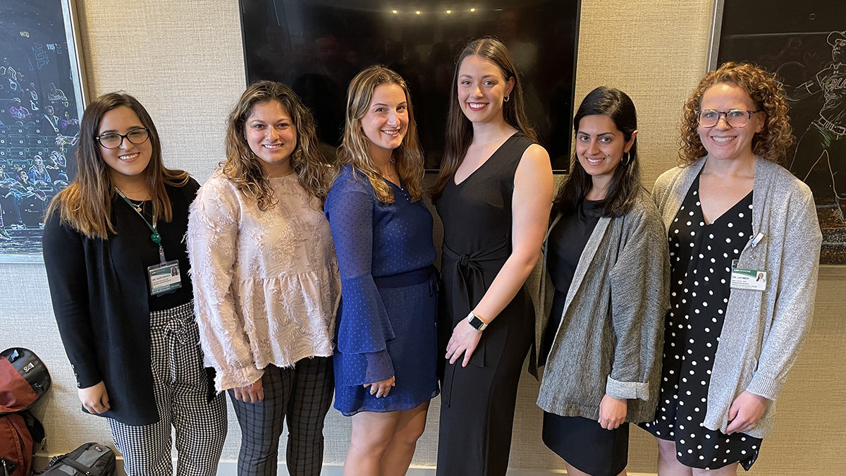UABDeptMed's tweet photo. 🥳 Join us in celebrating the 2023 Trainee Research Symposium awardees. We are inspired by their promising science! #WomenInSTEM 🔬💪

L to R: @Gastanadui_MG, Sara Biswal, MS, @ClaudiaEdell, Rachael Cowan, @dholakiamd  and @Latimer_MaryN https://t.co/uaXgTk01N5