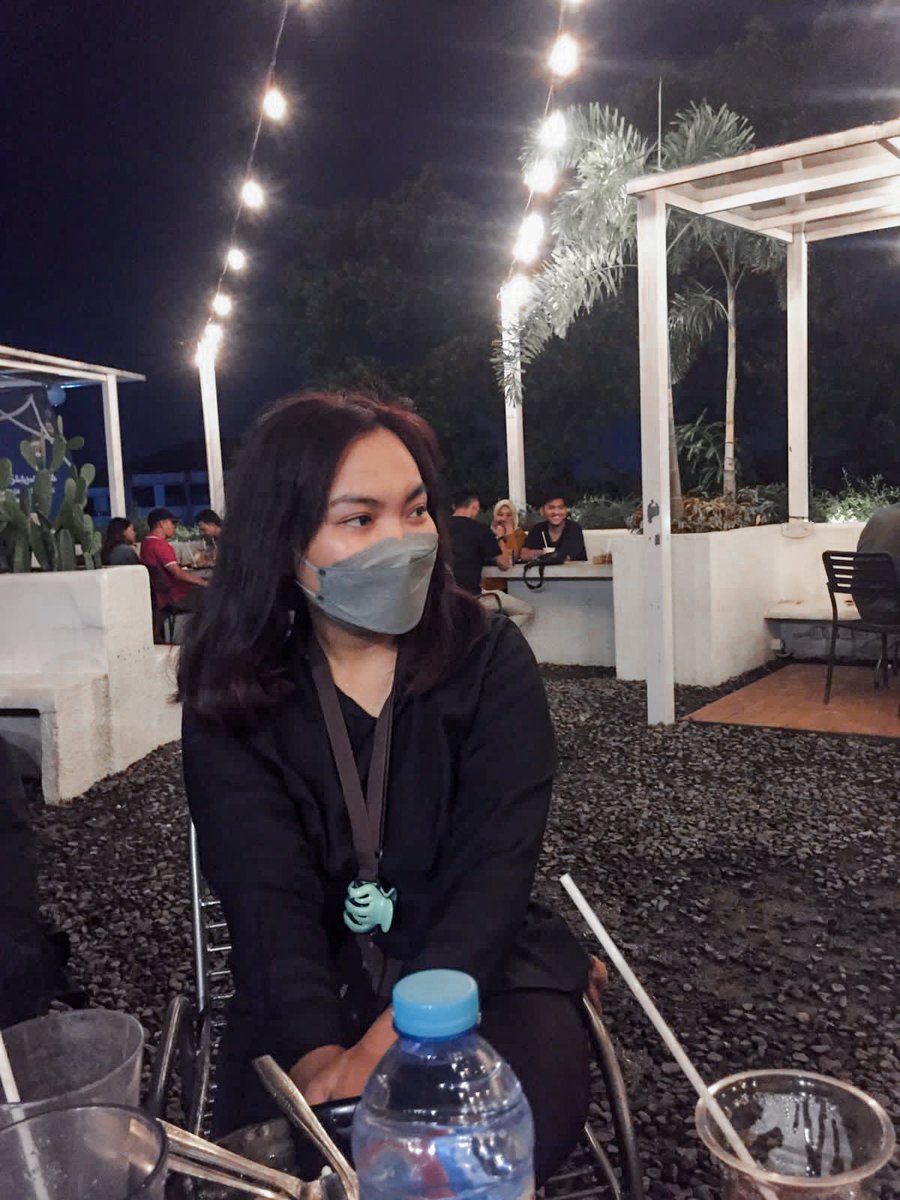 rianatm_'s tweet photo. 🖤 last night https://t.co/NPQcvLD8cp
