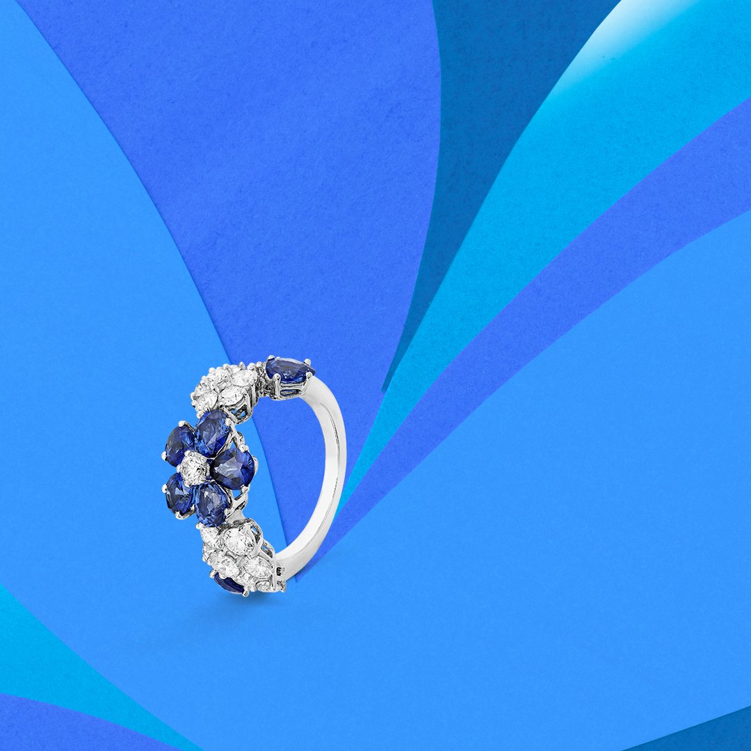 vancleefarpels's tweet photo. A vibrant tribute to the beauty of wildflowers… The  delicate sapphires of the Folie des Prés collection unite with the diamonds to enhance the natural splendor of each stone. 

#VanCleefArpels #VCAfoliedespres #HighJewelry
Illustrator: Jeremie Fischer

https://t.co/JP8pjH7nBa https://t.co/rV9Yq2nZMJ