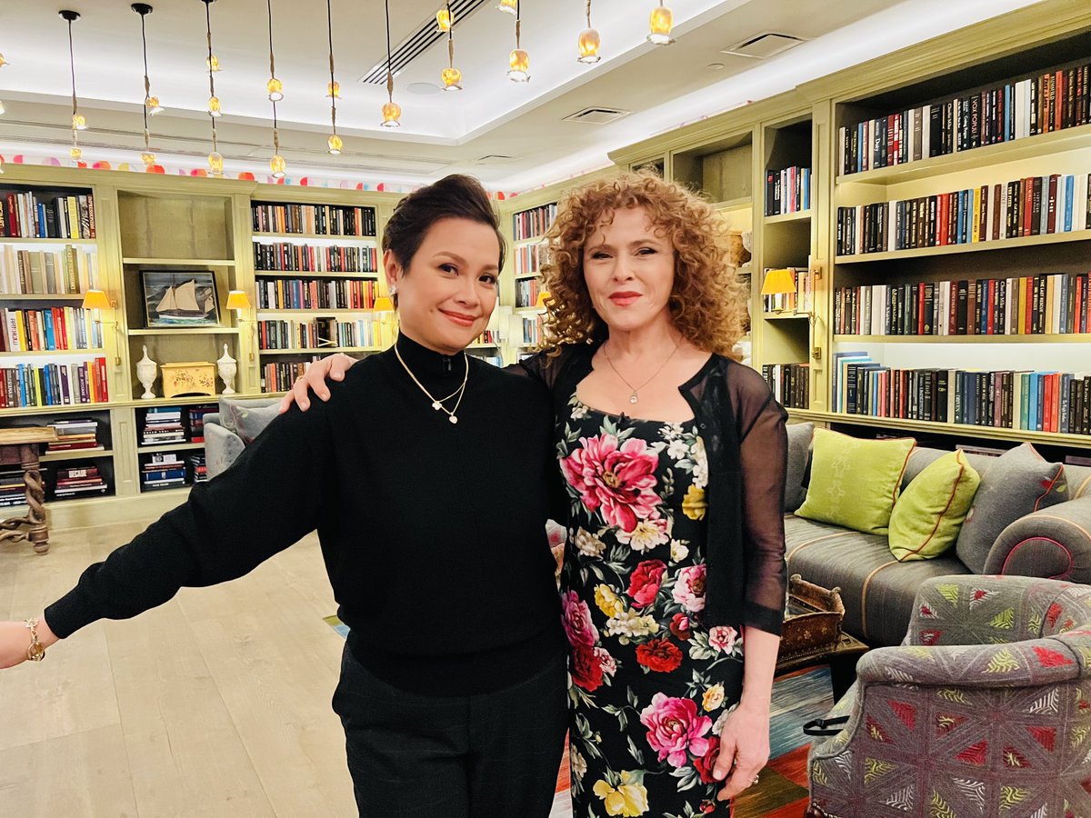 Lea Salonga and Bernadette Peters stand Side By Side as they prepare to star in Sondheim’s Old Friends in London later this year! Get tickets: bit.ly/41vqbBS