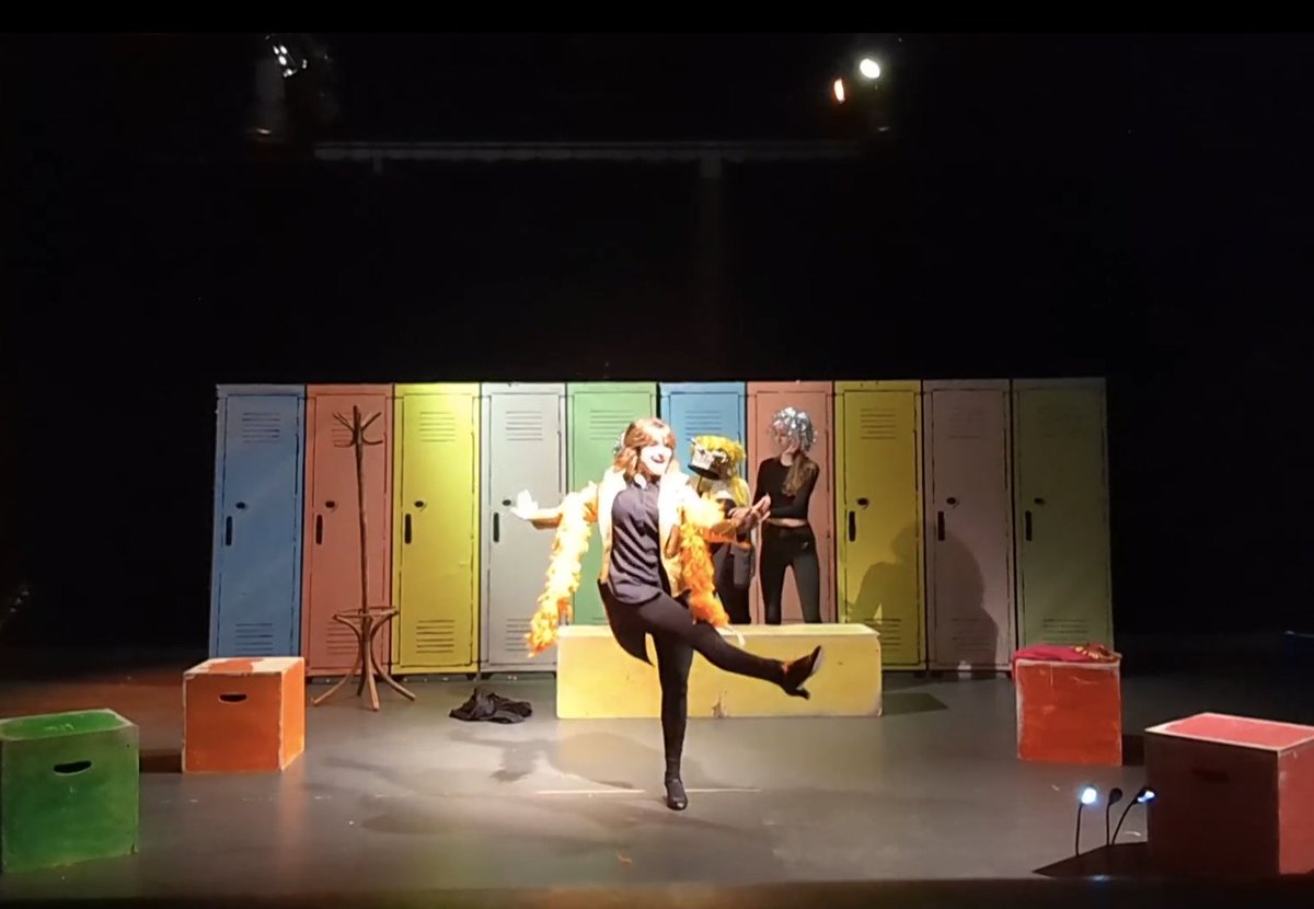 BeckfootCreate's tweet photo. Throwback to the end of last half term when Beth, yr 13, performed her fantastic C2 pieces! We were treated to an Epic Theatre version of Hamlet, influenced by Emma Rice, and a devised piece using Katie Mitchell techniques. Both very challenging! Well done! 👏
@BeckfootSchool https://t.co/8prowCpalJ