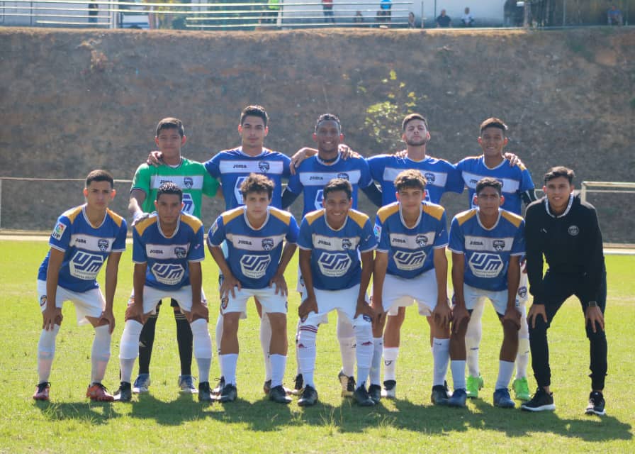 usm_vzla's tweet photo. Partido parejo en la jornada 5 🔥

Nuestro combinado universitario logró imponerse por la mínima en condición de visitantes ante su rival UCV, partido correspondiente a la quinta jornada de la Liga Deportiva Universitaria.

📝 Resultado: UCV 0-1 USM
🏆 Jornada 5

#usm #orgullousm https://t.co/cDPDxih44h