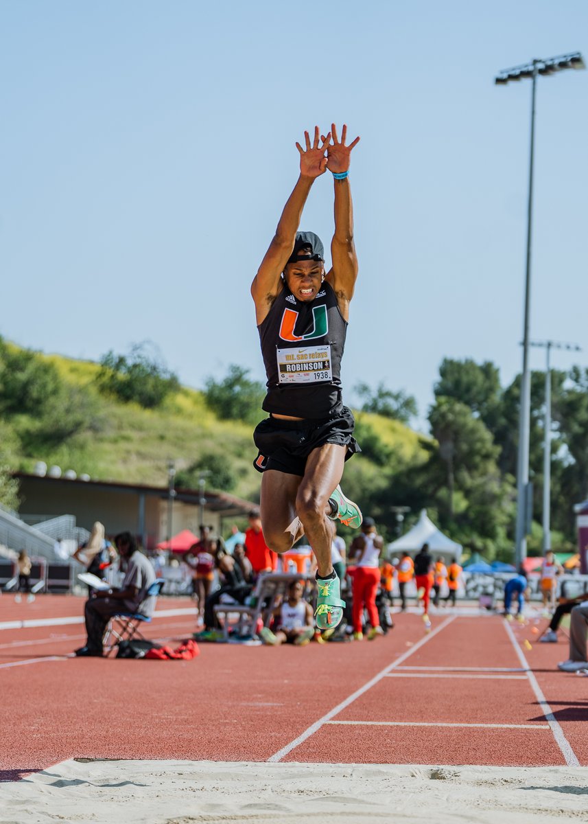 Miami Hurricanes tweet media