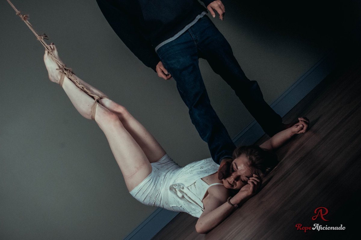 Rope_aficionado's tweet photo. I tried to be good... turns out I get bored easily.

Model: Sweetbights
Photographer: RustandBoneMedia 

#rope_aficionado 
#foodforthought https://t.co/Id3eLZPdOq
