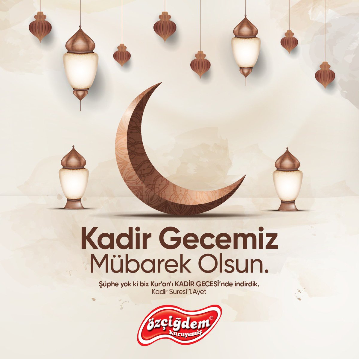 acigdem84's tweet photo. #kadirgecemizmubarekolsun #KadirGecesi #Ramazan2023  #RamadanMubarak 

Bin aydan daha hayırlı, Kadir Gecemiz mübarek olsun. https://t.co/y7yBvUEr88