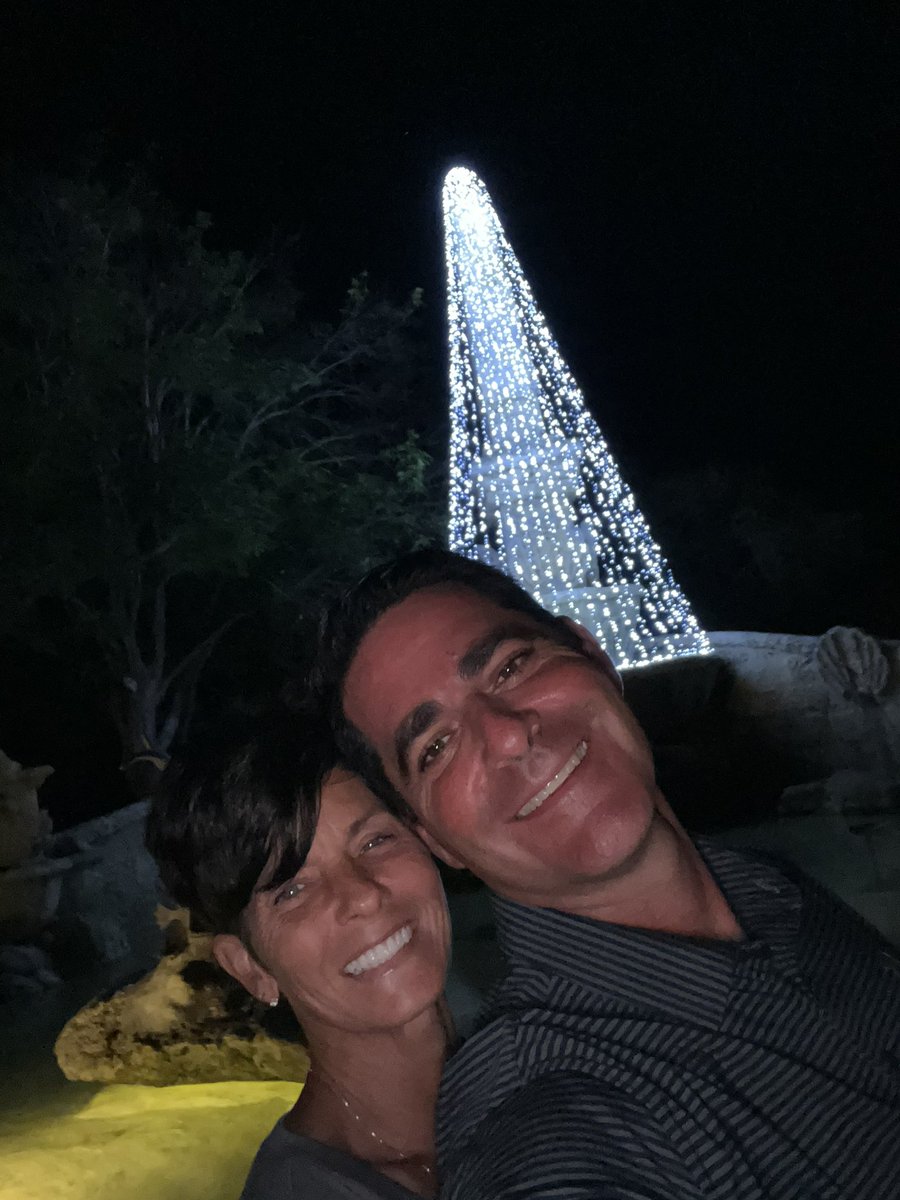 brandybarkett's tweet photo. Happy 50th Birthday!!
Here’s to more smiles, lots of laughter, and better memories!! Taking 50 by the horns!! #letsgo @abarkett17 https://t.co/hyb2wwBY5Z