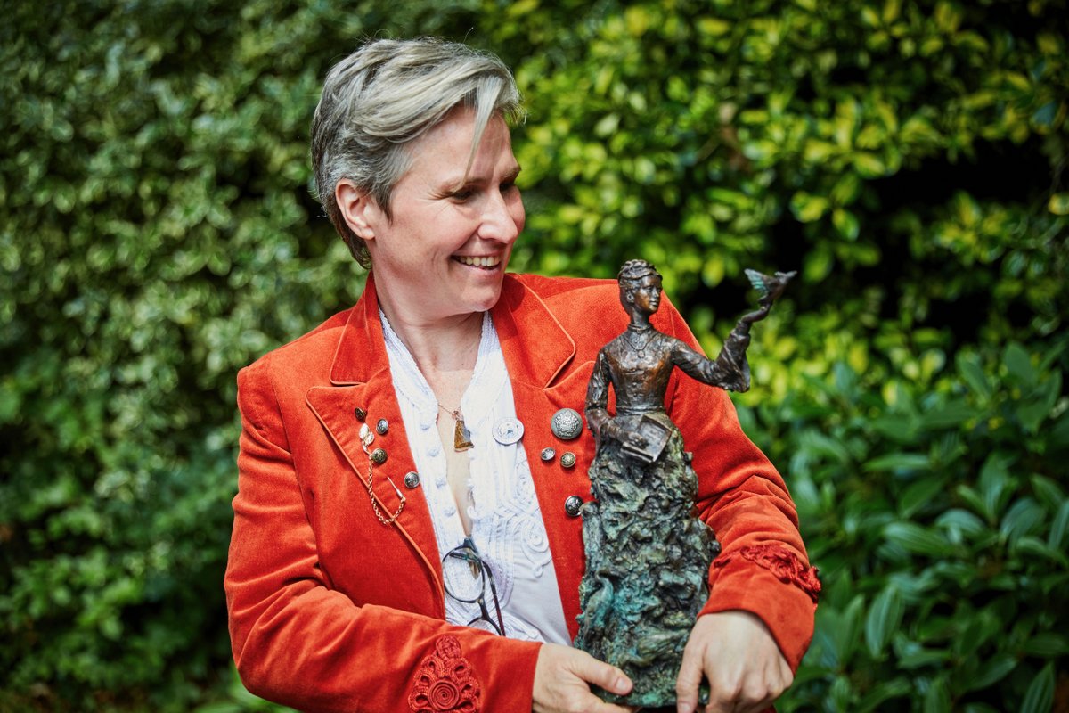 Hear how David Lindo @urbanbirder became London's most unlikely #Birder Social historian @TessaBoase tells the truth about the #Victorian plumage trade and 'murderous #millinery Meet our sculptor Eve Shepherd @UKSculpture and discover the avian secrets hidden in Emily's #statue
