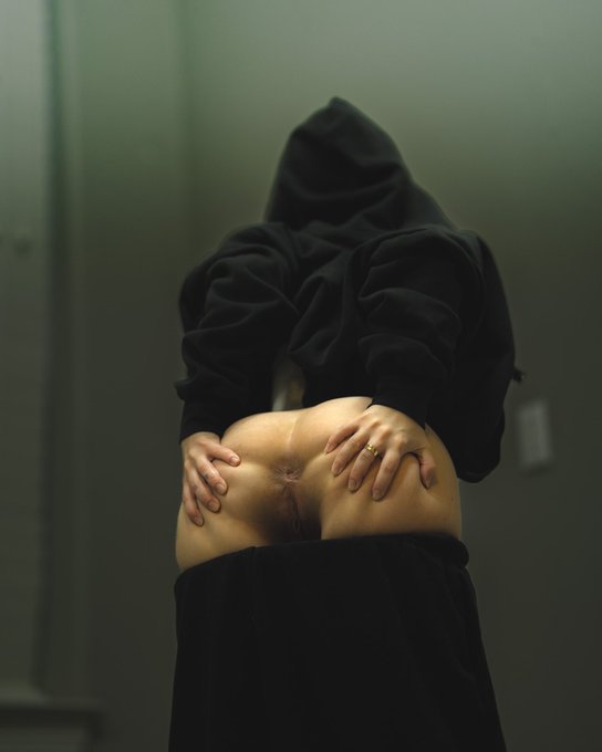 Can you jiggle my dumpy in the backrooms plssss??  🥺👉👈🍑 https://t.co/FSWbI32Yl8