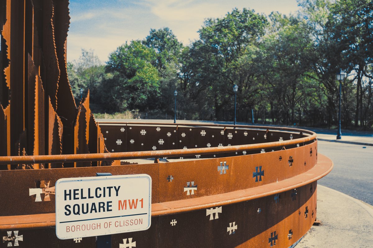 hellfestopenair's tweet photo. 🚧 FERMETURE DU SITE 🚧

It's time ! 

Le montage du festival débute dans quelques jours, nous informons donc que le site sera fermé et inaccessible au public du 21 avril jusqu'au 17 juillet. 

See you in Hell !

📸 The Hellzine https://t.co/WvThchFOtW