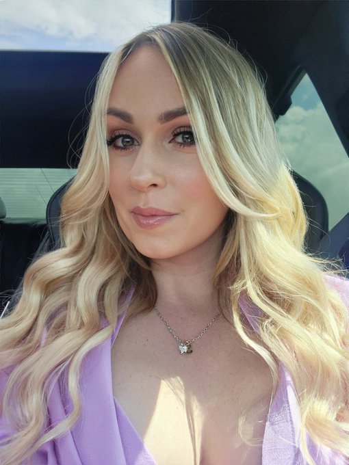Packing, testing and all the things before heading to @EXXXOTICA with my hotwife besties @TheHotWifeTour<a href="/tag/milf"class="tags"><span>#milf</span></a>
