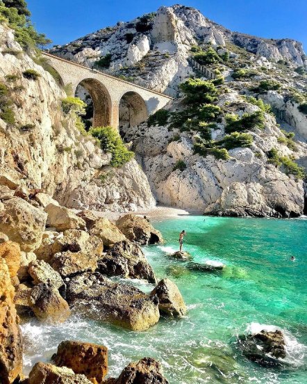 Marie-Amélie Capez (@ameliecapez) on Twitter photo 