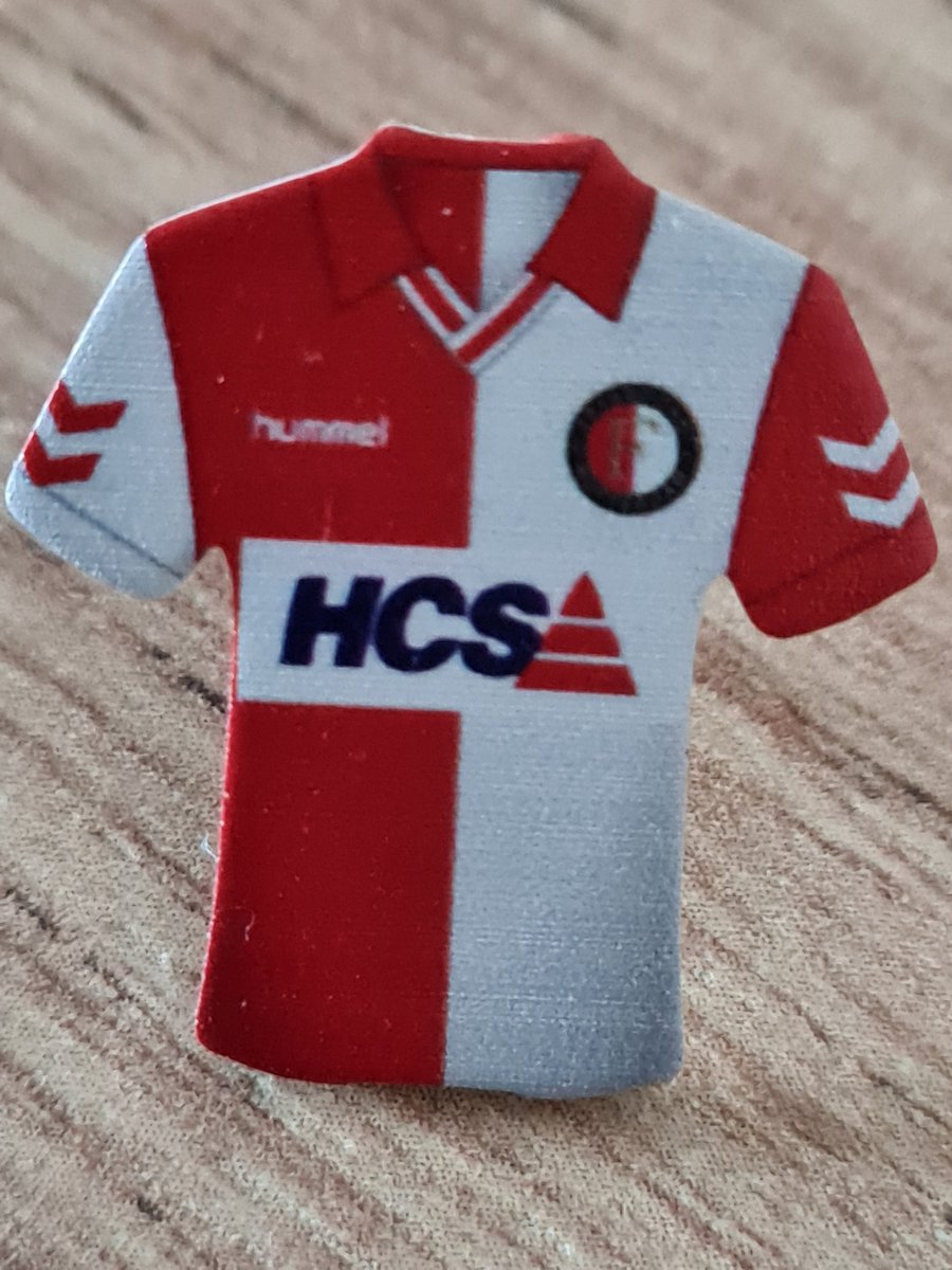 Nieuwe ronde Nieuwe kansen dit keer het thuis shirt 90/91
Like of retweet dit bericht om kans te maken de winnaar word zondag 7 mei bekend gemaakt
