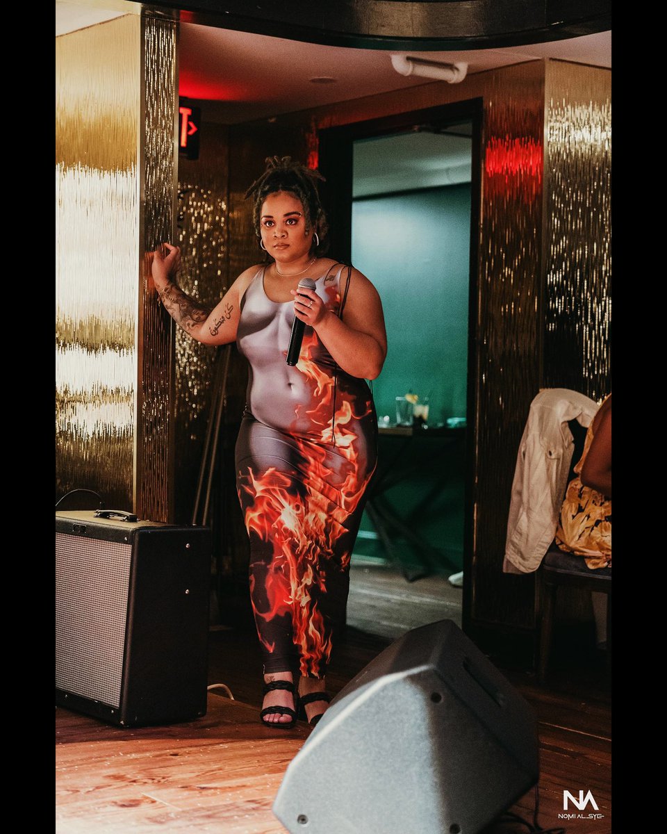 minding my black a$$ bidness. tweet media