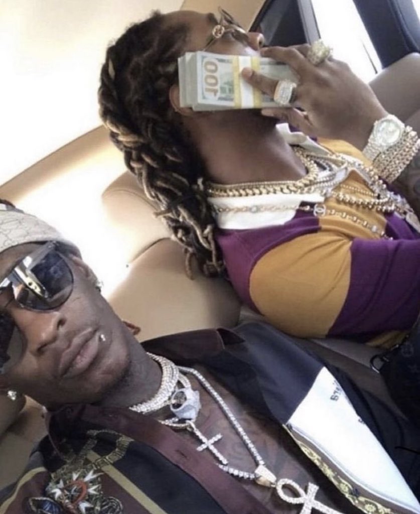 tyalana03's tweet photo. me &amp; bae when we’re rich https://t.co/afmfLoWbWi