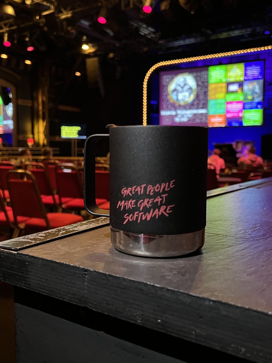 ThomasRutzer's tweet photo. hello to @btconf 👋 from @SprintEins https://t.co/9ms9tZ4Thf