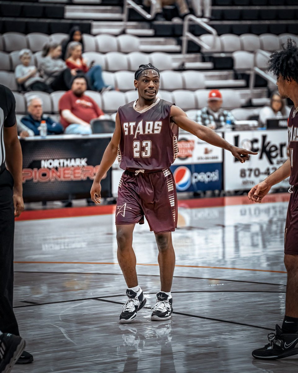 Extremely blessed to receive my first offer from <a href="/CRCPioneerMBB/">CRC Pioneer Basketball</a> 
Thanks to Coach Perkins!