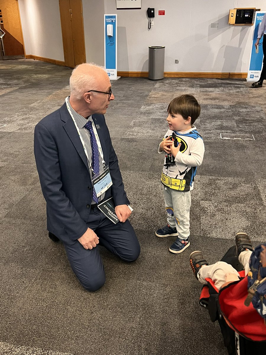When Peter met <a href="/PeterCotgreave/">Peter Cotgreave</a> again <a href="/MicrobioSoc/">Microbiology Society</a> #microbio23
