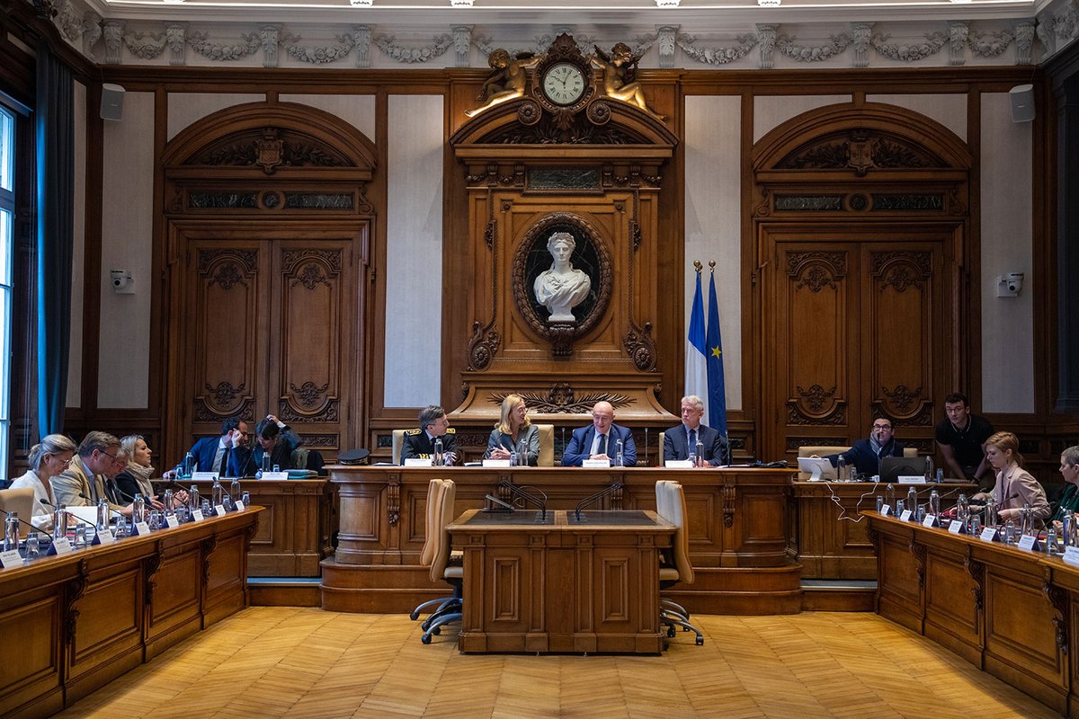 Somme_fr's tweet photo. [#Actu] Le comité départemental pour la protection de l'#enfance lancé en présence de @CharlotteCaubel 👥

✅ Objectif : cohérence des interventions, décisions communes. #Somme

👉 + d'infos sur les actions du #Département pour la protection de l'enfance : https://t.co/bGxPwg4Lth https://t.co/NNlnGcksUp